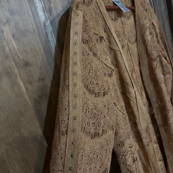 Vocal Tan Lace Bohemian Duster - Picture 3 of 10